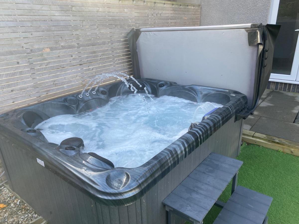 No40Barmouth-Modern,Spacious&Hot Tub エクステリア 写真